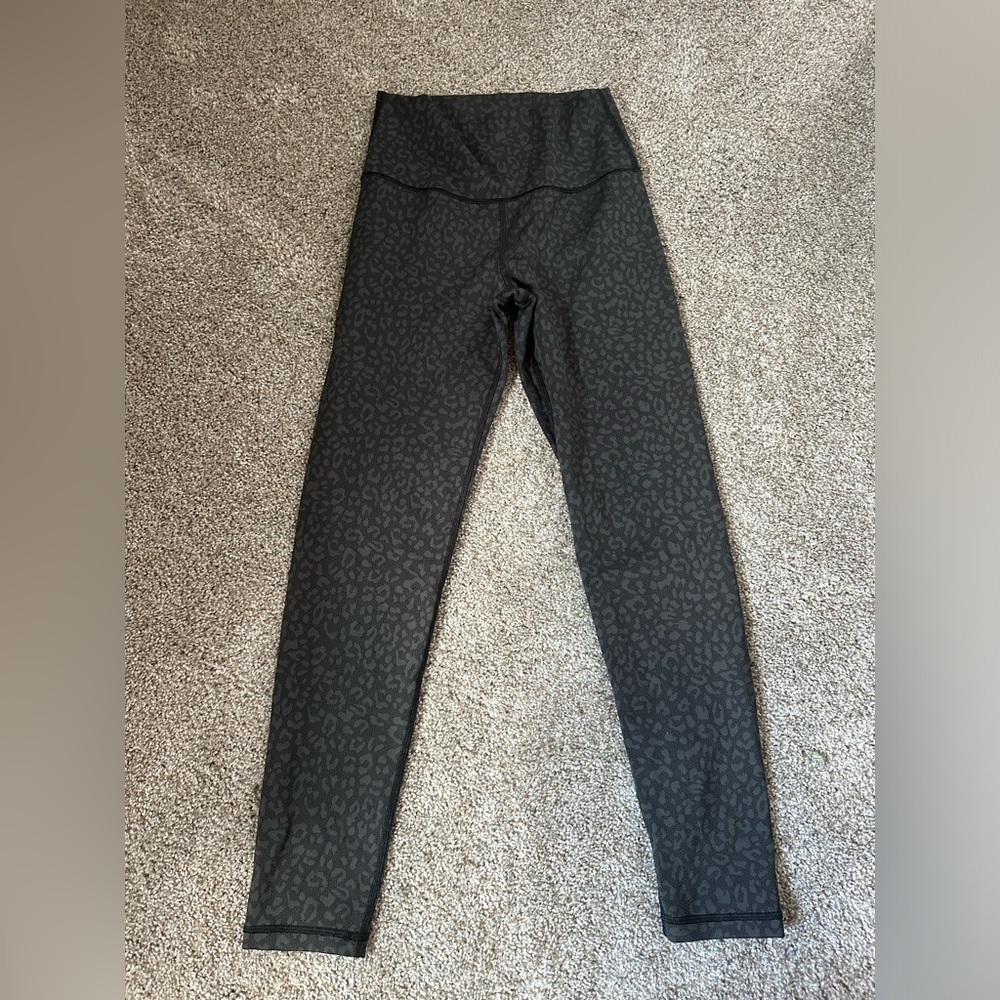 Aerie leggings in leopard print
